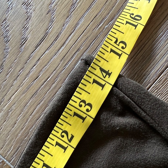 VINCE Gathered Skirt In Vine - Picture 9 of 9